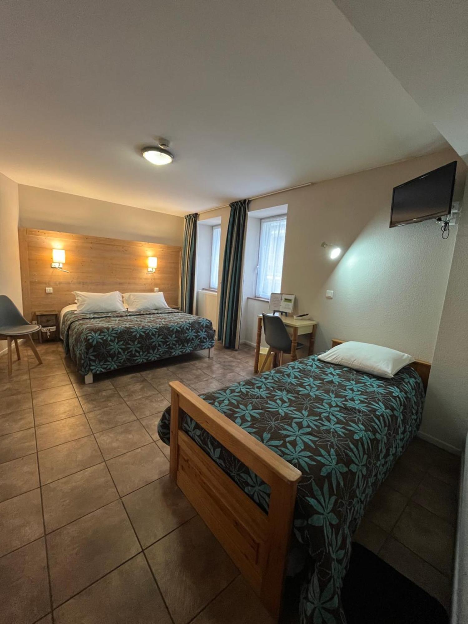 Hotel Le Progres Dorlotel เลอมงต์-ดอร์ ภายนอก รูปภาพ